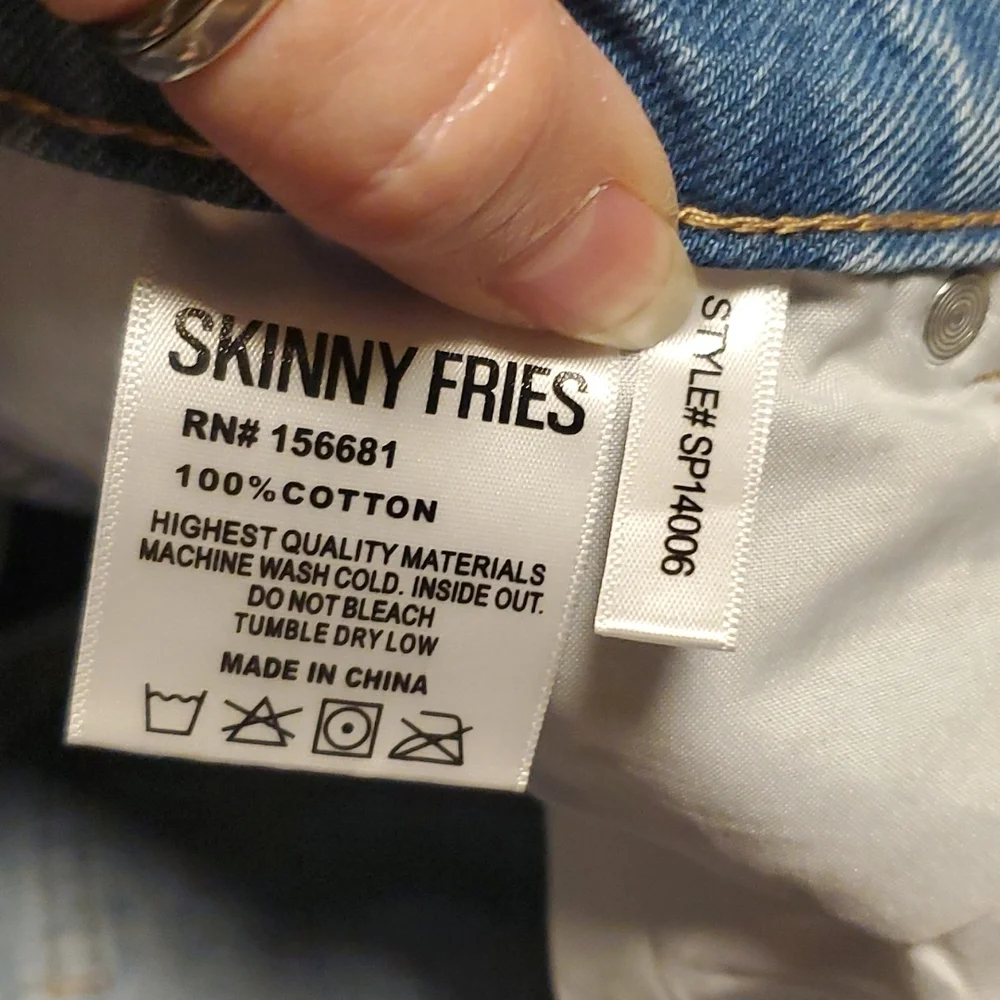 NWT Skinny Fries Super High Rise Wide Leg Light Wash Jeans - Picture 6 of 7